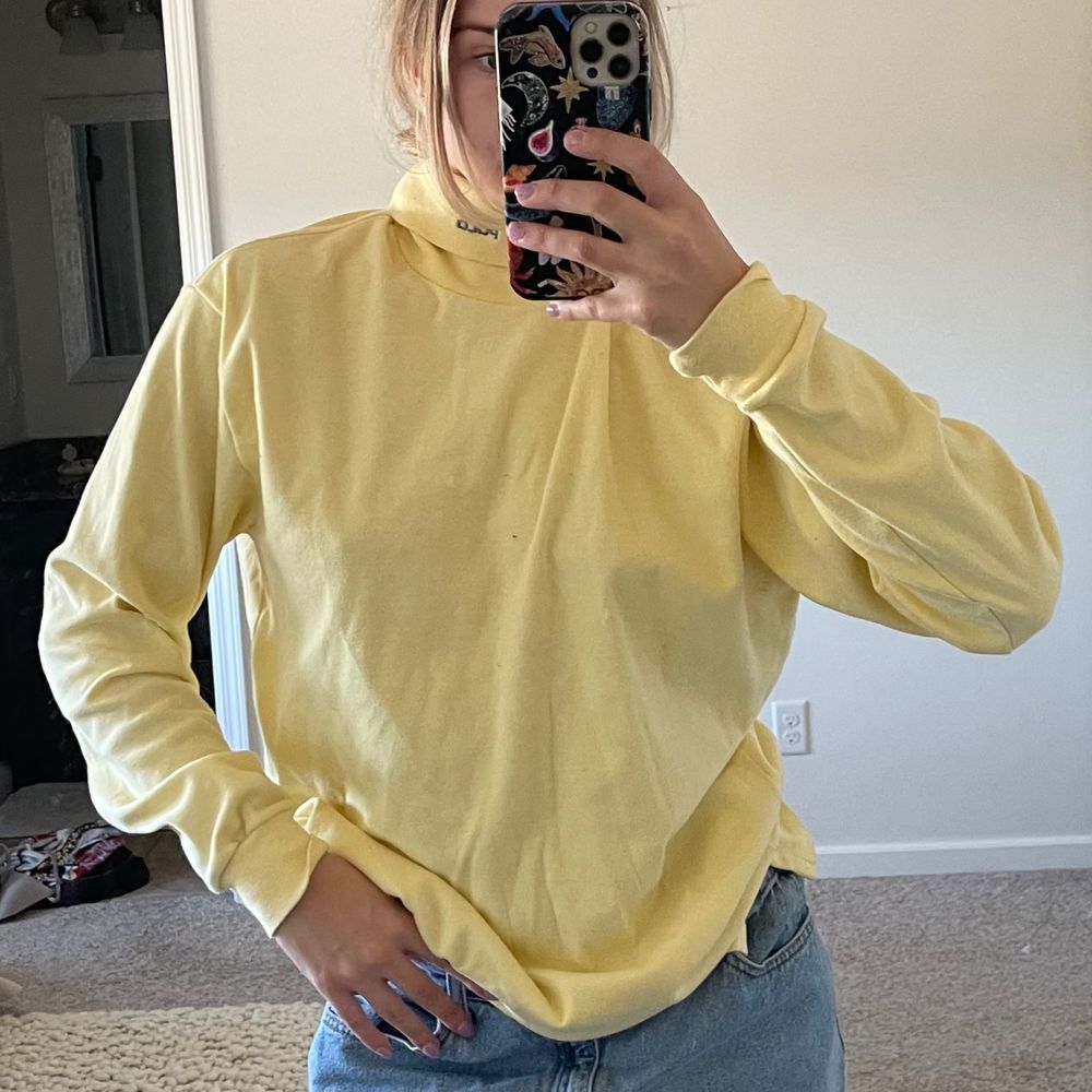 Vintage Y2K Preppy Polo Ralph Lauren Pale Yellow Slouchy Turtleneck - Picture 1 of 10